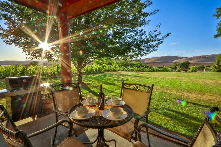 Armstrong Vineyard Cottage – Visit Walla Walla