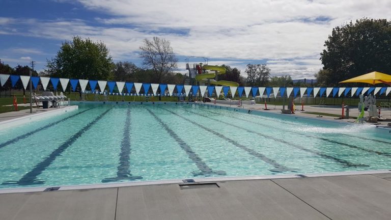 veterans memorial pool hours