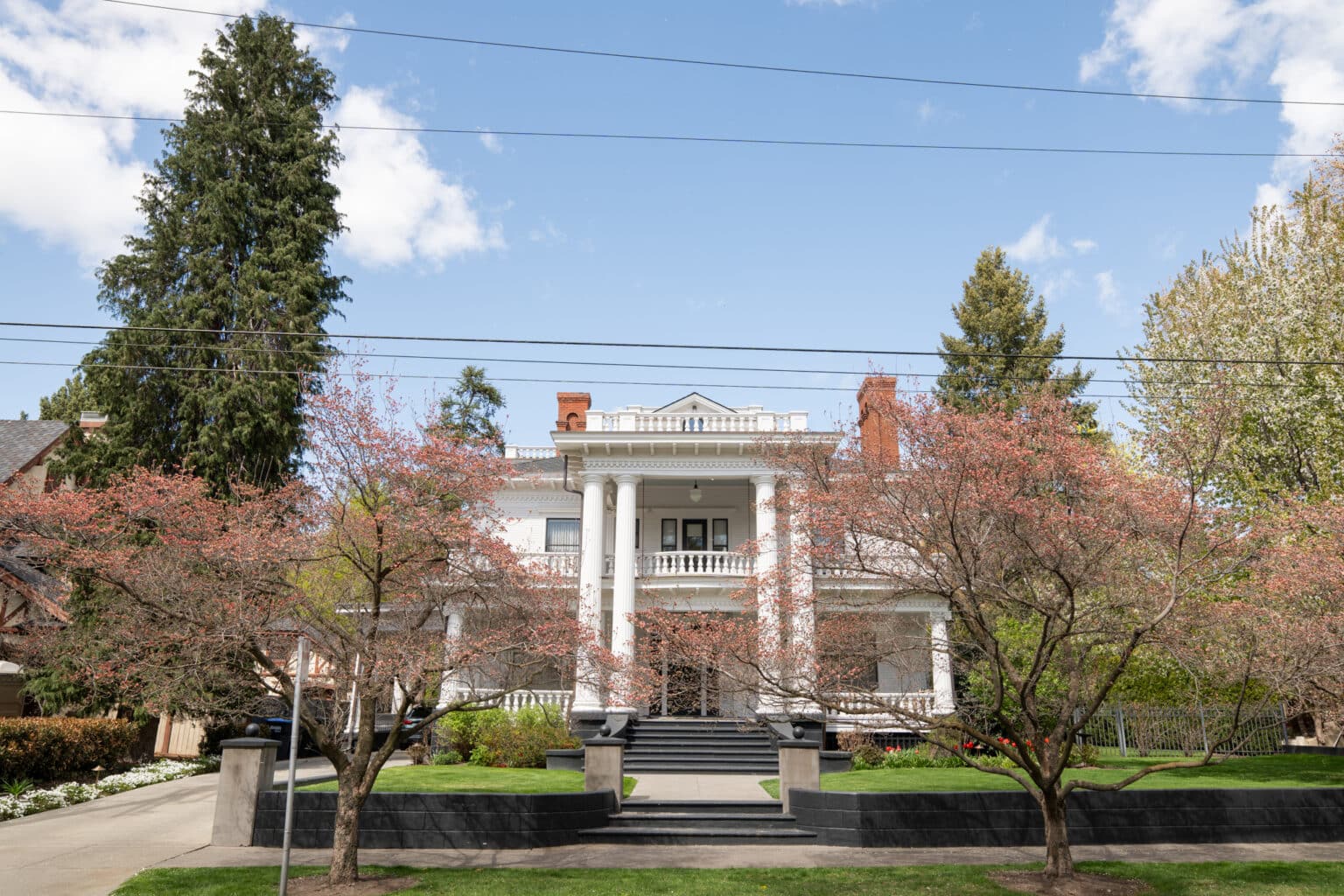 The Boyer House is the Perfect Place for Your Big Group Stay in Walla ...