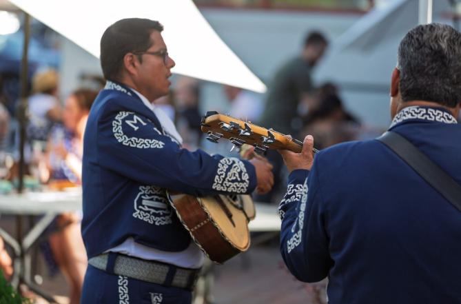 Basalt Bash tamale tasting event mariachi band