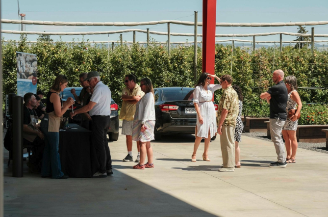 Basalt Bash Auction outside