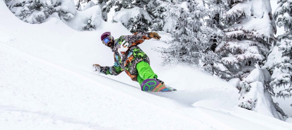 Snowboarding at Bluewood